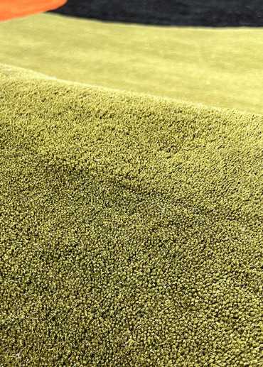 Tapis en laine à motif géométrique multicolore fait main CARVADO