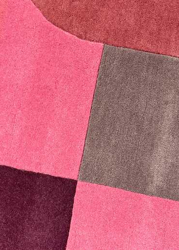 Tapis en laine organique violet rose IZA