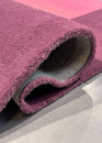 Tapis en laine organique violet rose IZA