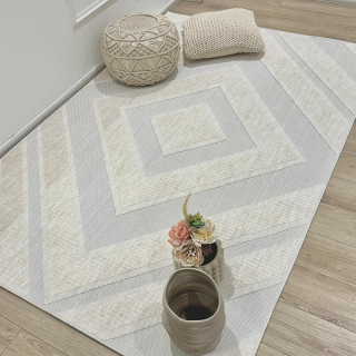 Un tapis minimaliste mais avec du style, le tapis Manisa 454 s’adaptera parfaitement à votre intérieur.

#tapis #toutapis #interieur #decoration