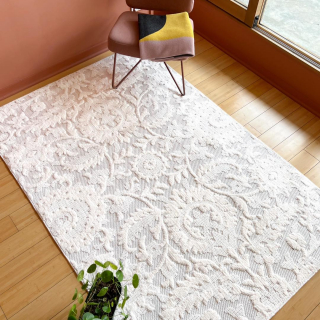 Élégance et texture réunies avec le tapis Manisa 919 ! Son motif délicat ajoute une touche de sophistication à n’importe quelle pièce. 🌿✨ 

🏠: lecorbusier_firminy

#decoration #tapis #inspideco #modernsalon #decorationinterieur